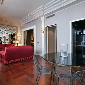 luxury-galleria-apt-milan-duomo.it-lombardy.com/
