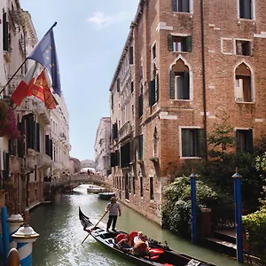 Dona Palace Venecia