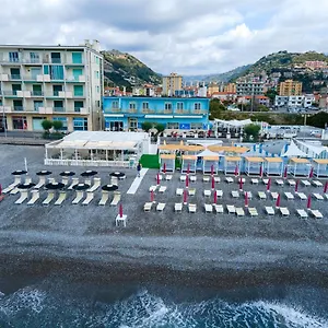 https://hotel-piccolo-paradiso-bordighera.hotelitalianriviera.com