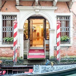 4* Отель Ai Reali - Small Luxury Of The World